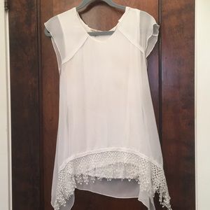 Size small white tunic top handkerchief lace hem